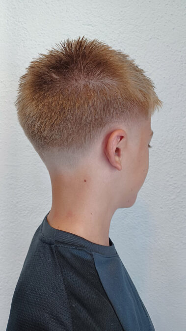 Perruqueria Isabel de Tona - Cabells curts